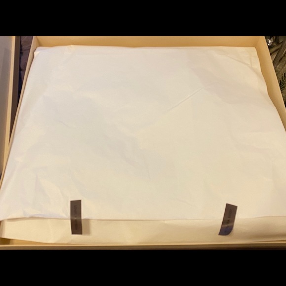 Brown Checkered Tote Bag - Picture 5 of 11